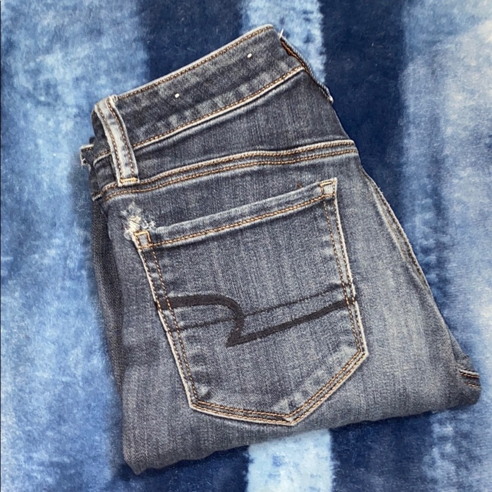 AMERICAN EAGLE SKINNY JEANS